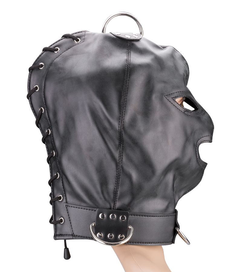 Cagoule BDSM en similicuir trois ouvertures et anneaux