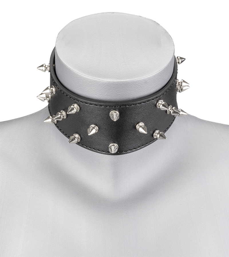 Collier BDSM cuir et pointes