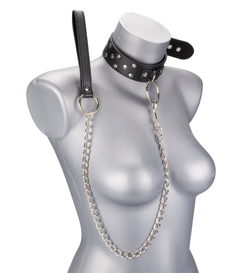 Collier BDSM rivets et anneaux avec laisse