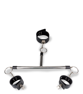 Contrainte BDSM collier et poignets