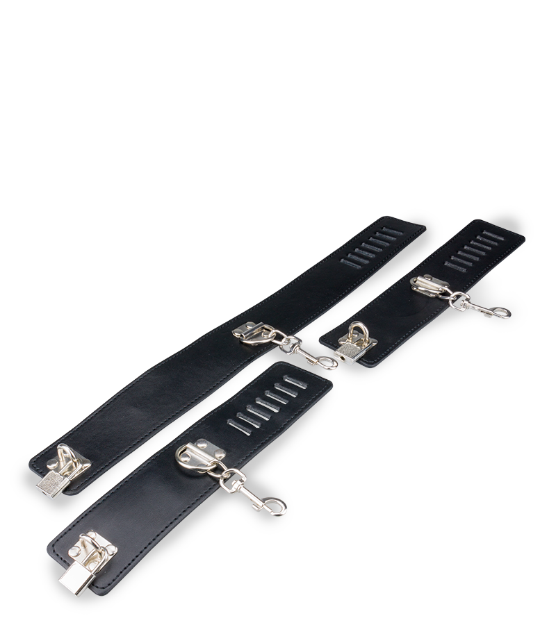 Contrainte BDSM collier et poignets