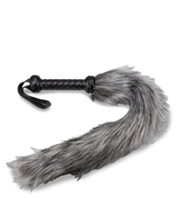 Charger l'image dans la galerie, Fouet queue de renard