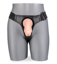 Charger l'image dans la galerie, Gode ceinture ventousable 16,5cm Cody