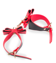 Charger l'image dans la galerie, Menottes à nœuds papillons Be Mine