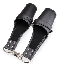 Charger l'image dans la galerie, Menottes de suspension en similicuir