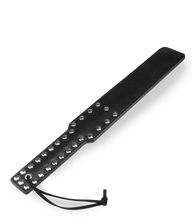Charger l'image dans la galerie, Paddle noir similicuir et rivets BDSM 38,0cm