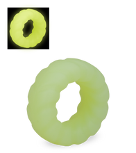 Charger l&#39;image dans la galerie, Cockring phosphorescent en silicone médical Road Trip