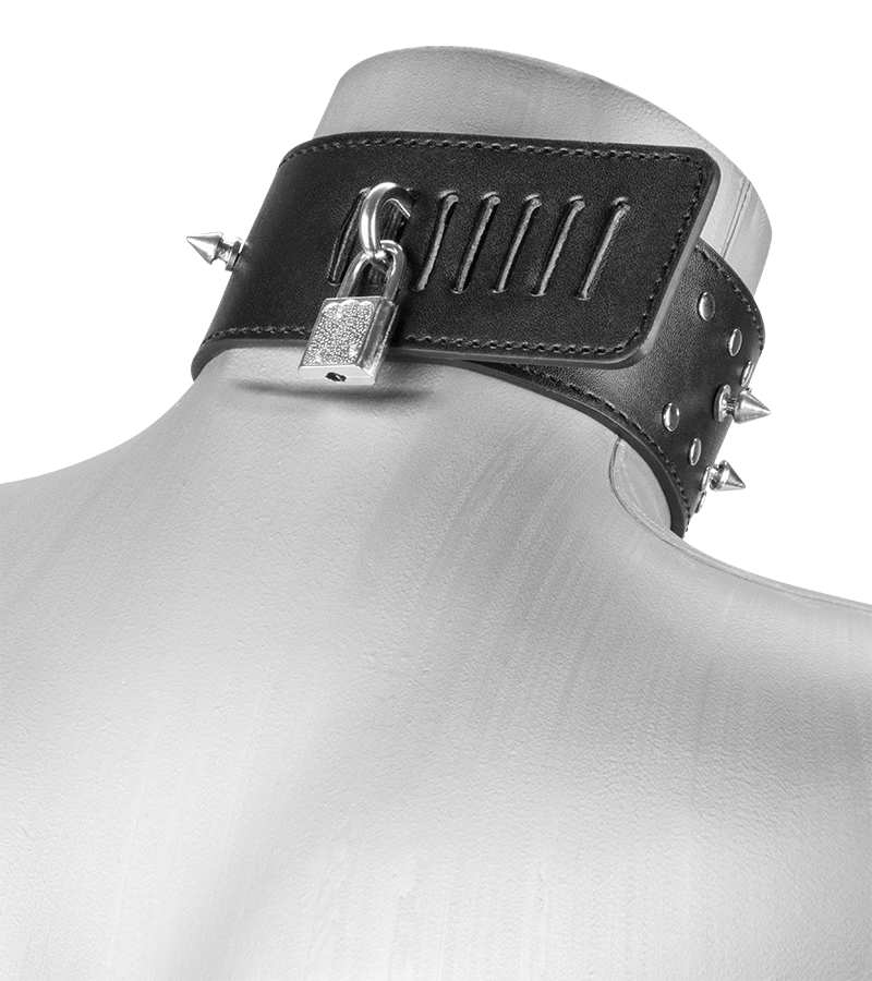 Collier SM à pointes et cadenas