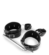 Charger l&#39;image dans la galerie, Contrainte BDSM cuisses et poignets avec barre
