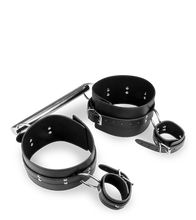 Charger l&#39;image dans la galerie, Contrainte BDSM cuisses et poignets avec barre