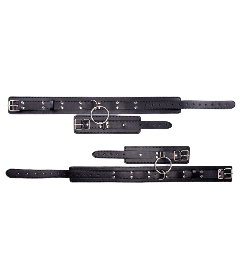 Contraintes BDSM cuisses et poignets