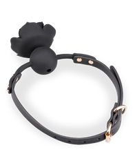 Charger l&#39;image dans la galerie, Gag ball en similicuir avec rose en silicone