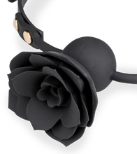 Charger l&#39;image dans la galerie, Gag ball en similicuir avec rose en silicone