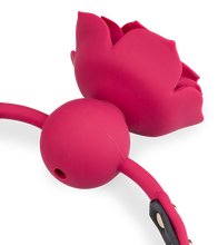 Charger l&#39;image dans la galerie, Gag ball en similicuir avec rose en silicone